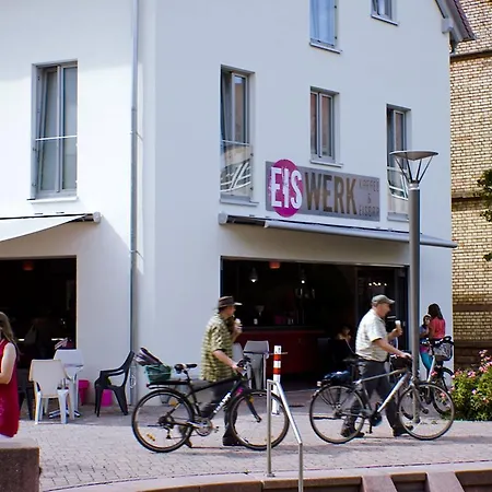 Gaestehaus Eschers Eiswerk アンヴァイラー・アム・トリフェルス